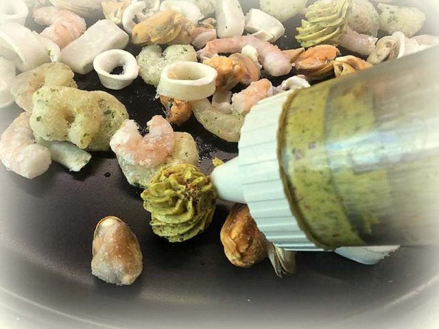 Nudeln mit Meeresfrüchten auf dem Rockcrok® von Pampered Chef