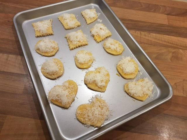 Parmesan Snacks mit dem Keks-Ausstechroller von PamperedChef®