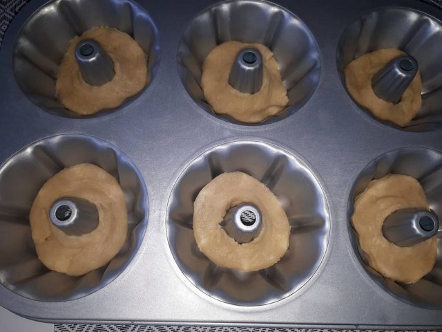 Donuts aus dem Backofen in der Mini-Gugelhupfform von Pampered Chef®