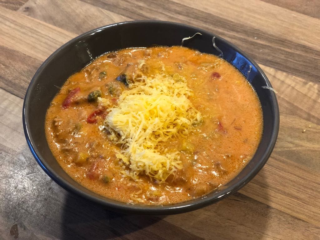 Cheeseburgersuppe – Low Carb Süppchen