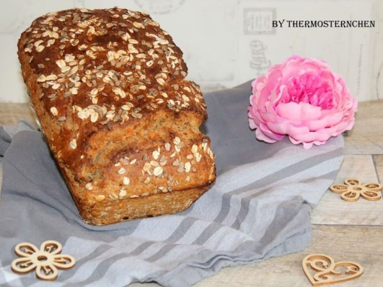 Vollkornbrot super saftig &amp; saulecker - Claudia kocht mit Pampered Chef ...