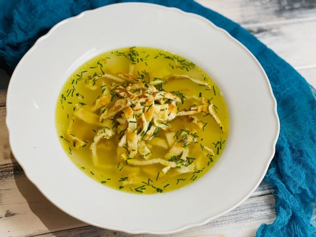 Frittatensuppe / Flädlesuppe